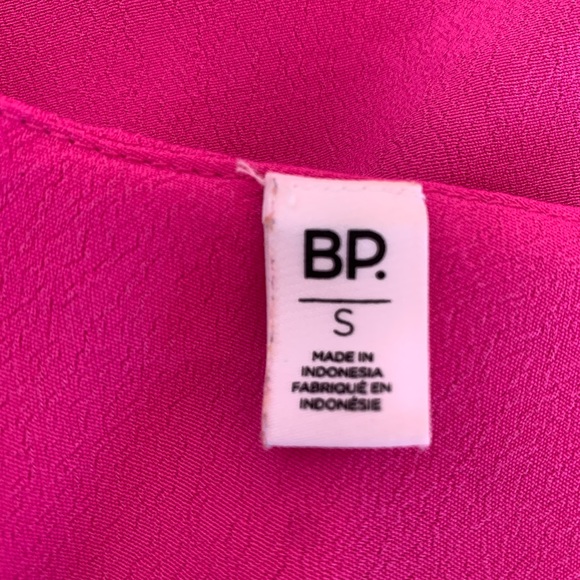 Cute cold shoulder pink top - Picture 4 of 5